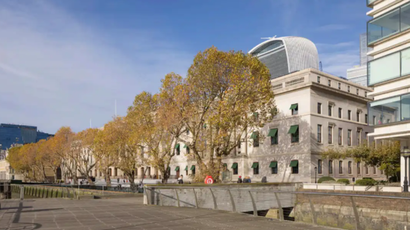Stunning architectural rendering of custom premium property in London (United Kingdom Elite Heritage Townhouses) with overlaid cryptographic ledger metrics.