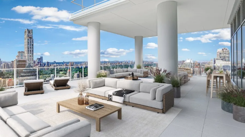 Stunning architectural rendering of custom premium property in New York (Manhattan Skyline Penthouses & Lofts) with overlaid cryptographic ledger metrics.